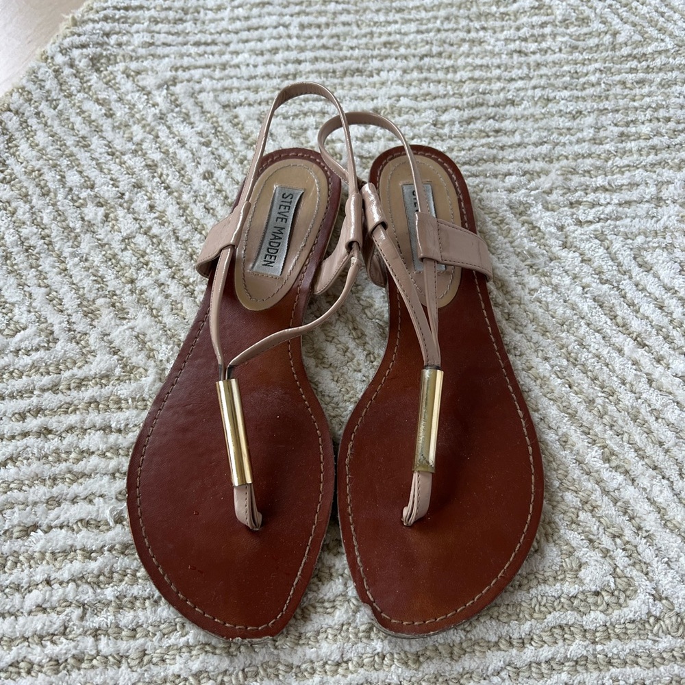 Steve madden beige sandals